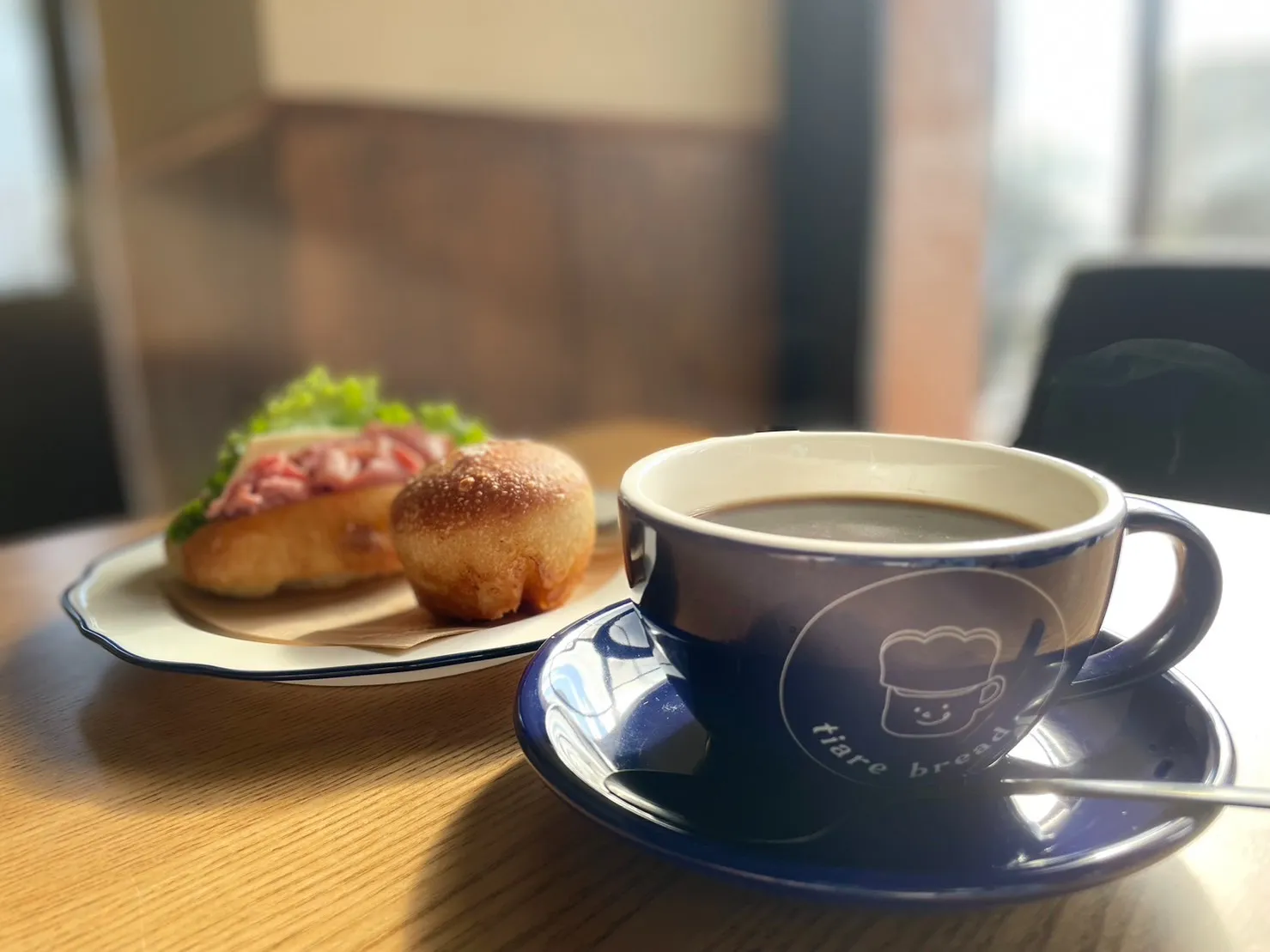 青葉区のtiare breadで美味しいコーヒーもお楽しみください！